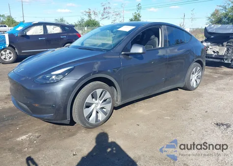 2024 Tesla Model Y Long Range Dual Motor All-Wheel Drive из США, поврежденный, VIN 7SAYGDEE8RA234511